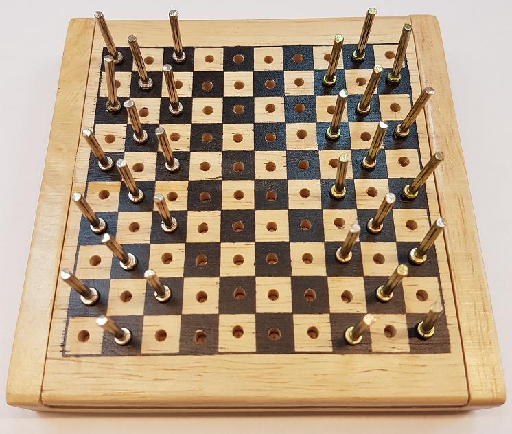 Houten Damspel Reisinsteek