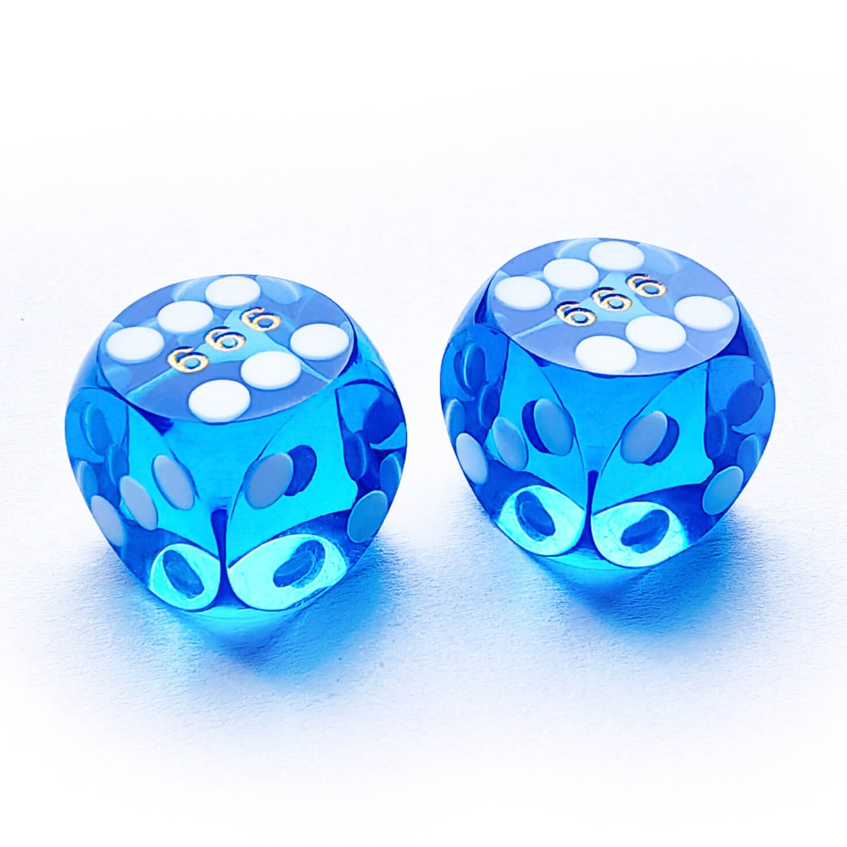 Lion Games Precision Dice 14 mm - Blue/Blauw